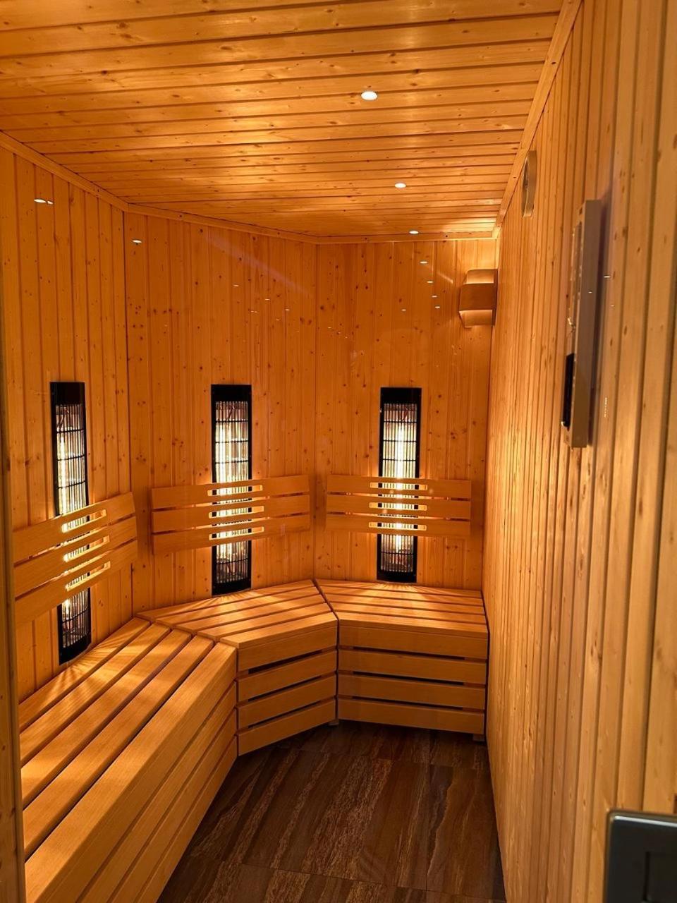 Baltic Comfort Spa Apartment With Free Pool, Saunas & Fitness - Kasprowicza 20 Kolobrzeg Exterior photo