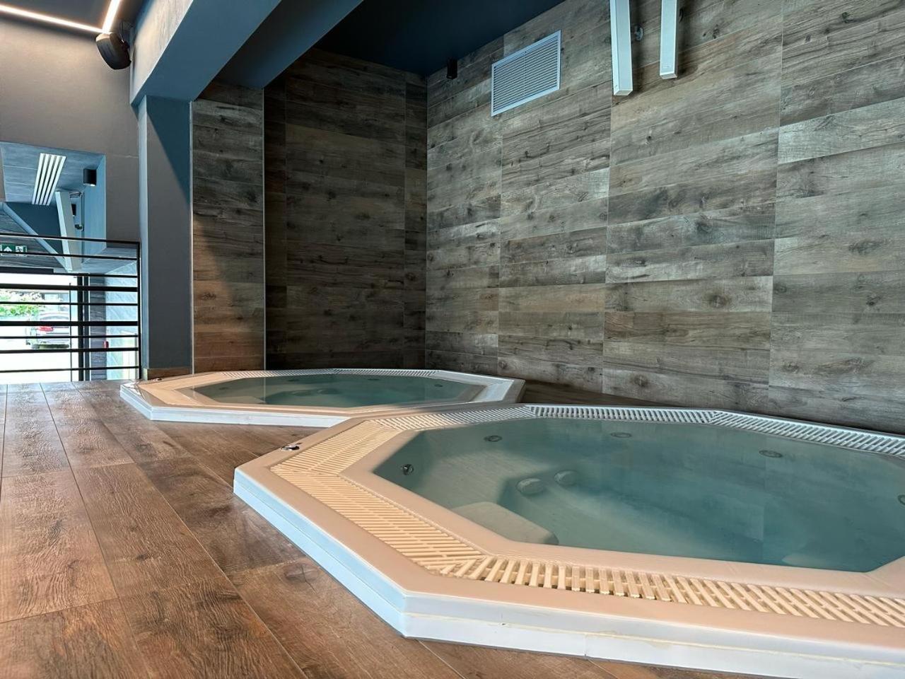 Baltic Comfort Spa Apartment With Free Pool, Saunas & Fitness - Kasprowicza 20 Kolobrzeg Exterior photo
